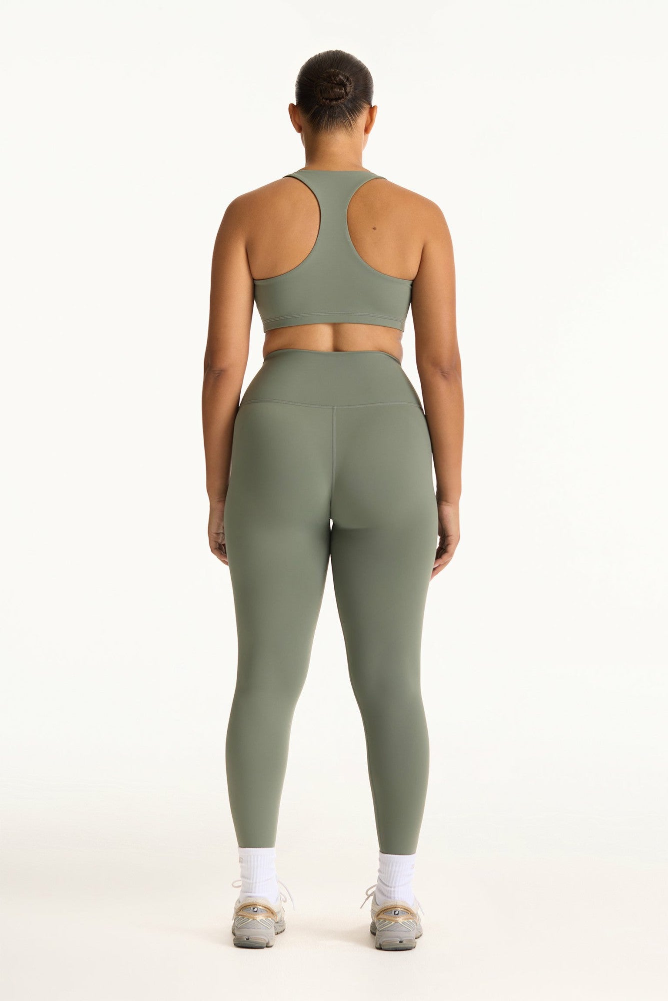 SPORTBODY® SPORTY HIGH-RISE LEGGINGS - KELP | SET ACTIVE Exclusive