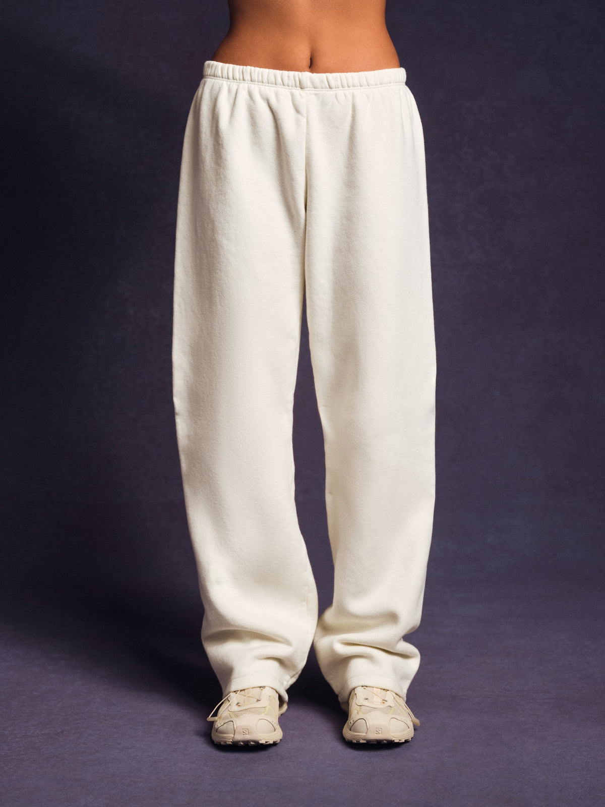 MIDWEIGHT SWEATS STAPLE STRAIGHT LEG SWEATPANTS - ICING | SET ACTIVE Trending