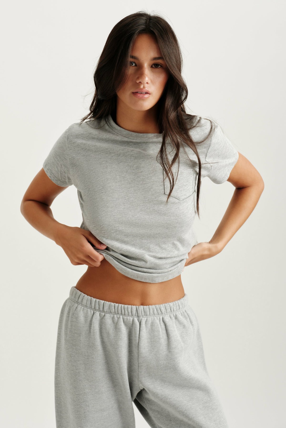 CLASSIC COTTON DAILY STAPLE POCKET TEE - FOG HEATHER GREY | SET ACTIVE Exclusive