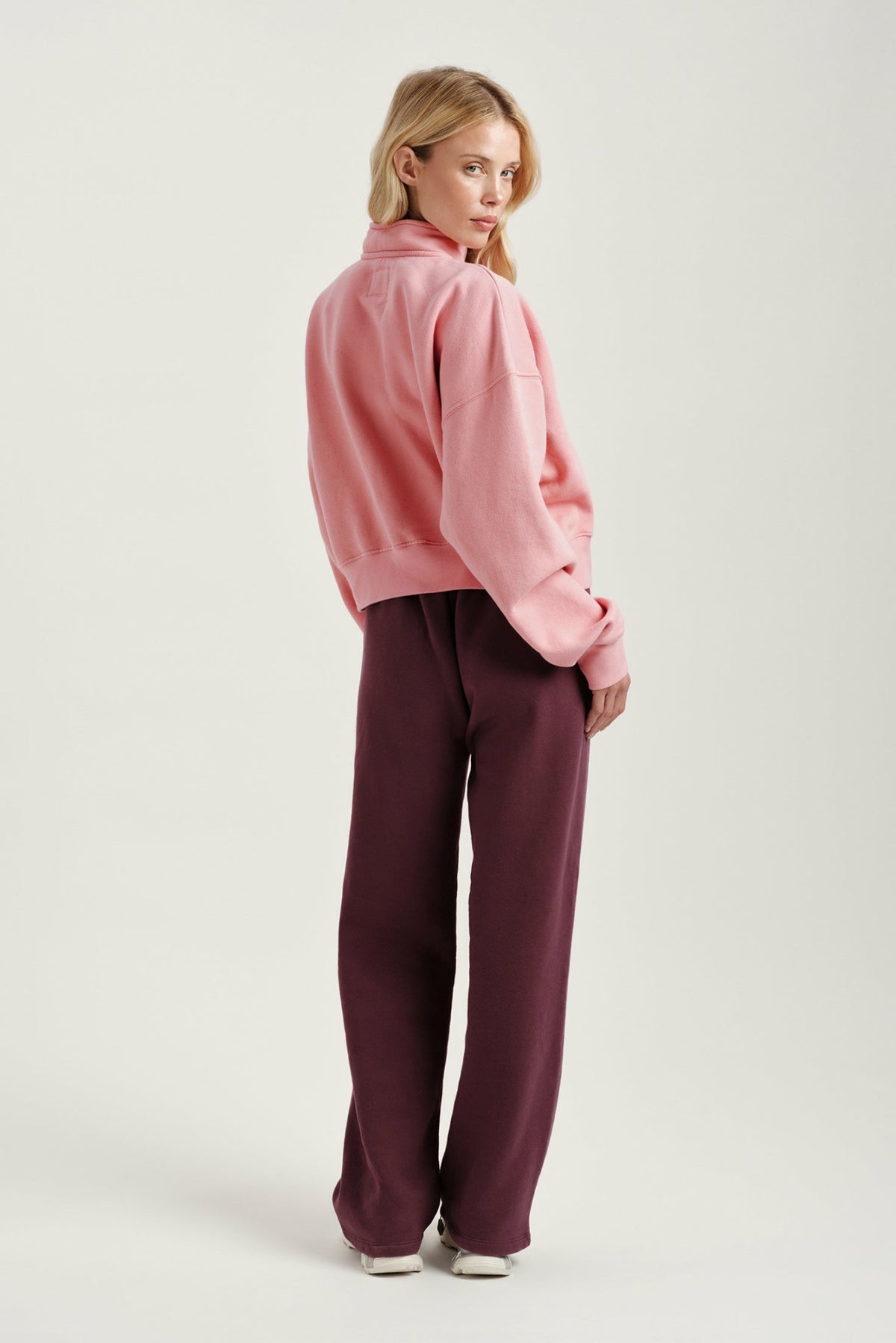 MIDWEIGHT SWEATS STAPLE SET FUNNEL ZIP - ROSEBUD | SET ACTIVE Signature