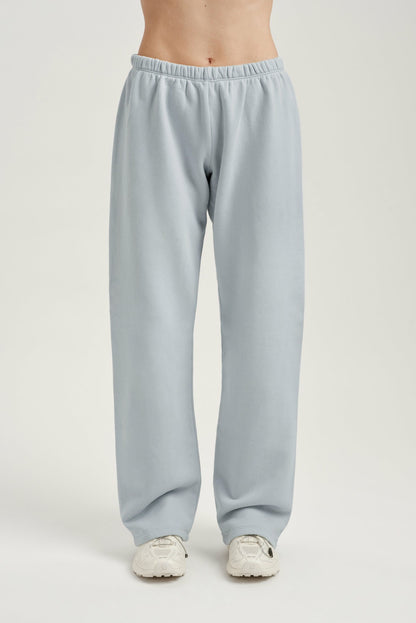 MIDWEIGHT SWEATS STAPLE STRAIGHT LEG SWEATPANTS - BLUSH | SET ACTIVE Recommended