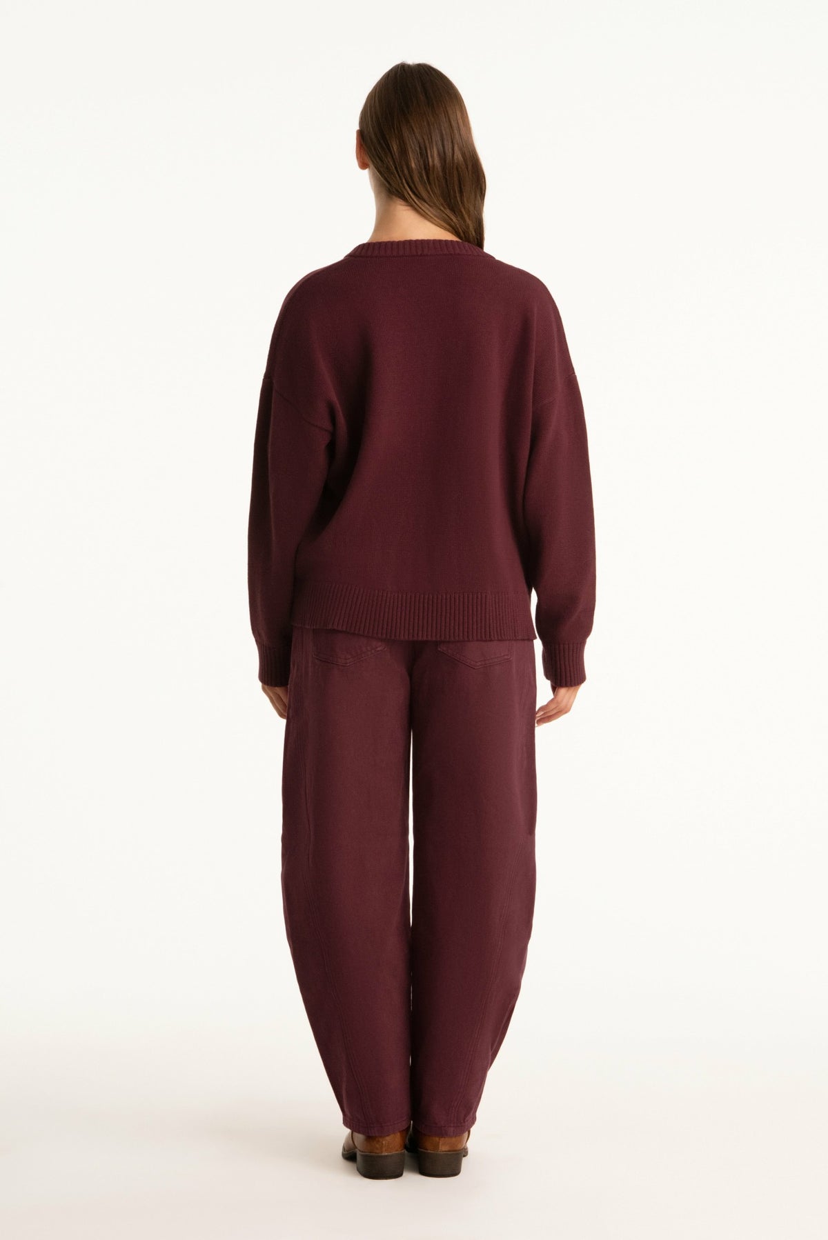 SET X PARKE COTTON V-NECK SWEATER - RHUBARB | SET ACTIVE Trending
