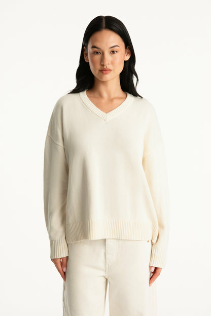 SET X PARKE COTTON V-NECK SWEATER - CREAM | SET ACTIVE Recommended