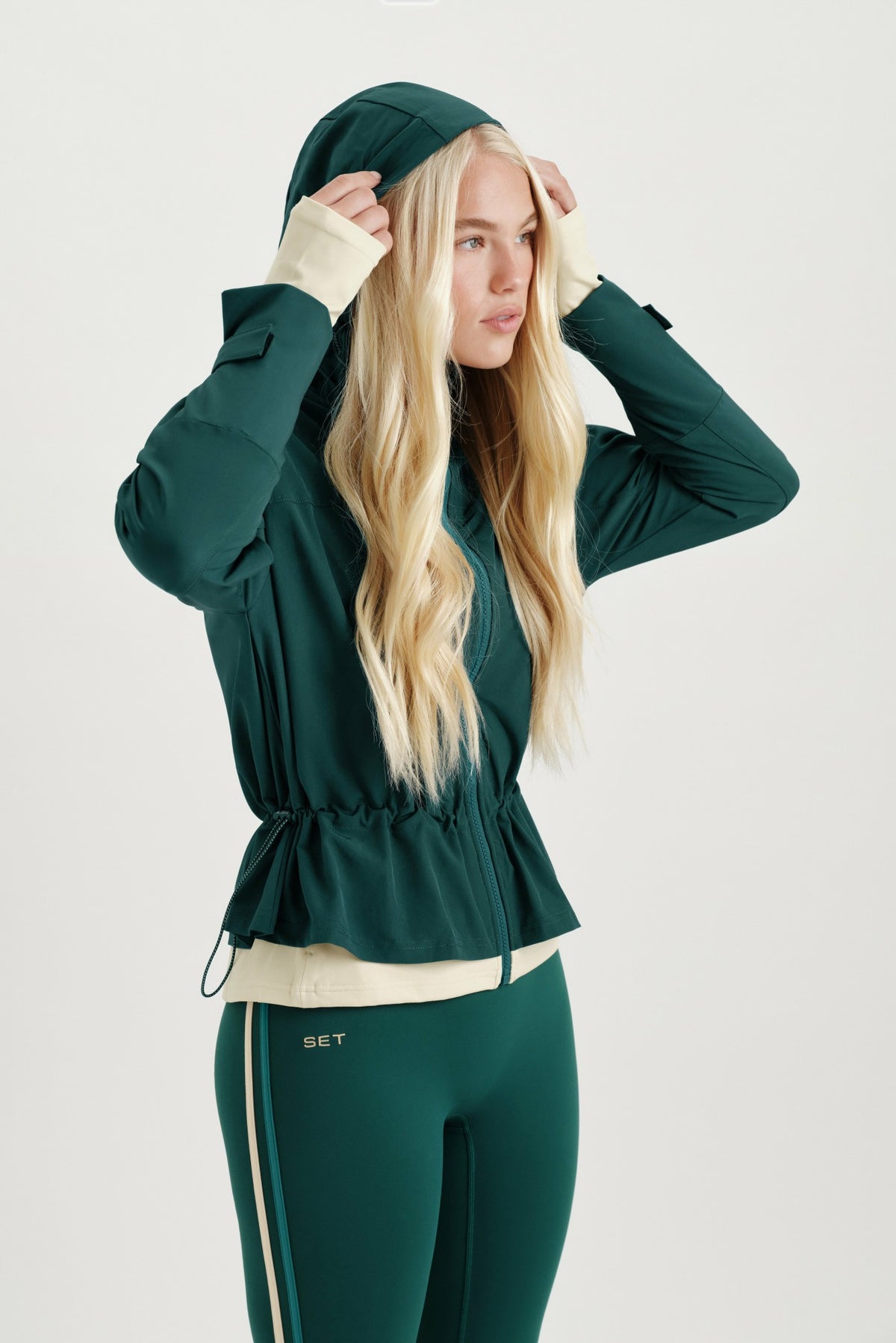 NYLON DUET CINCHED WINDBREAKER - PEAK | SET ACTIVE Featured