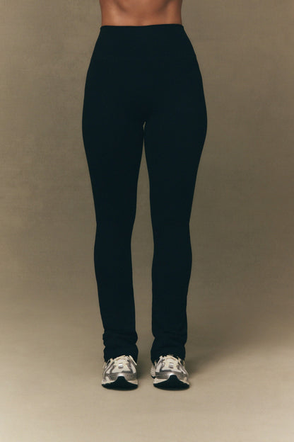 FORMCLOUD® CLOUD STRAIGHT HIGH-RISE LEGGINGS - ONYX | SET ACTIVE Recommended