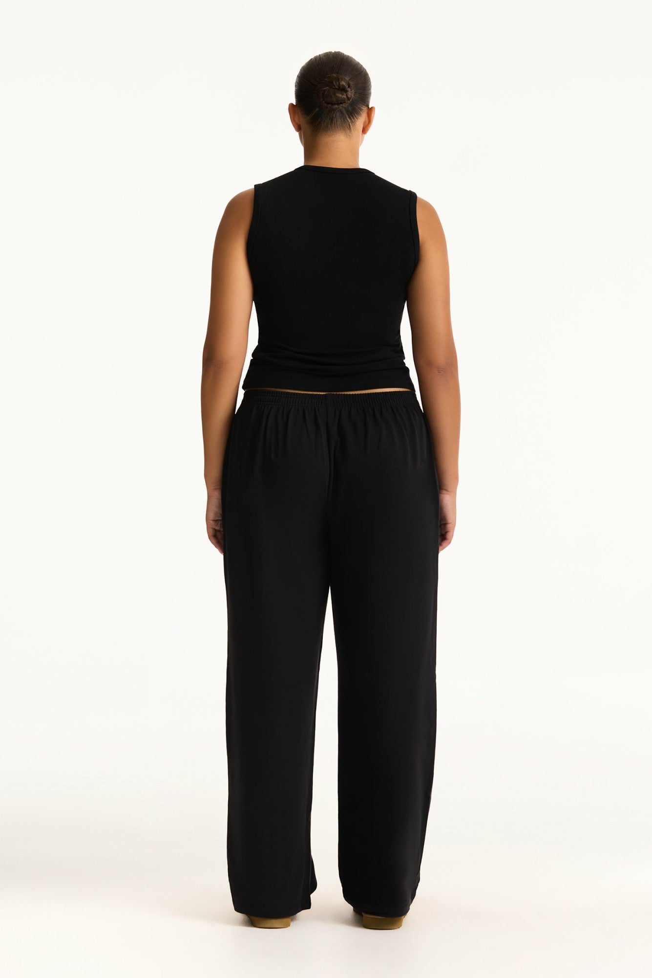 RIBBED MODAL BODY MUSCLE TANK - ONYX | SET ACTIVE Featured
