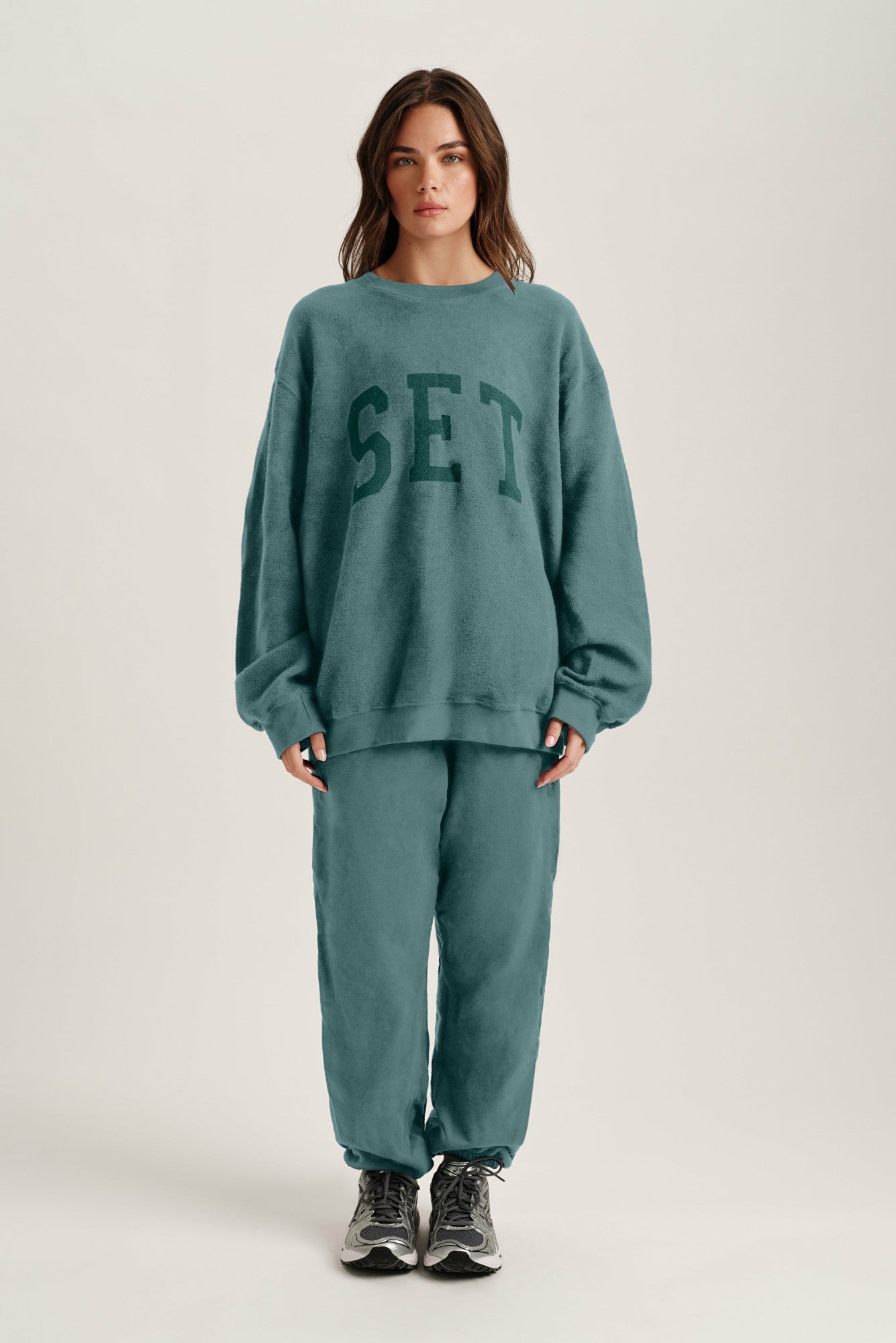MIDWEIGHT SWEATS STAPLE LAYERED SWEATS - SYNC | SET ACTIVE Recommended