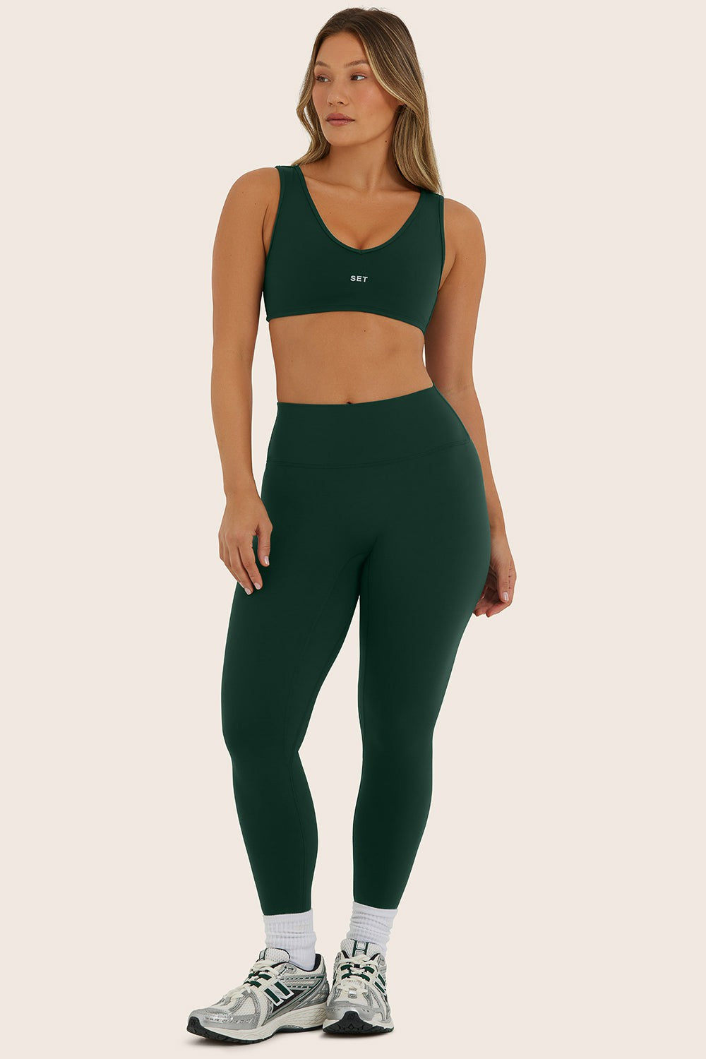 SPORTBODY® SPORTY MID-RISE LEGGINGS - BEETLE | SET ACTIVE Exclusive
