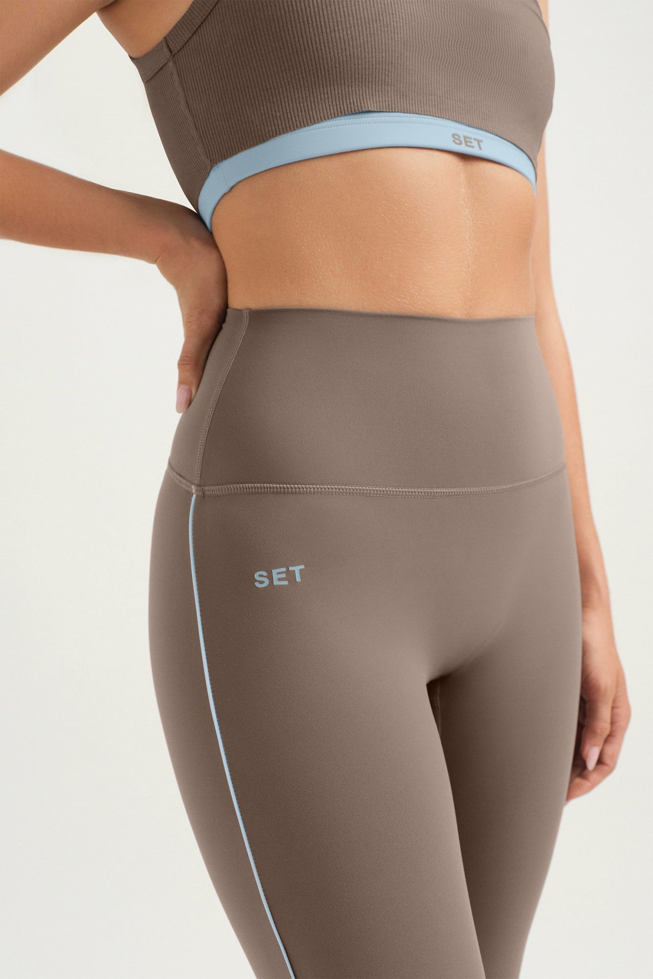 SPORTBODY® SPORTY PIPE LEGGINGS - RUSH | SET ACTIVE Trending