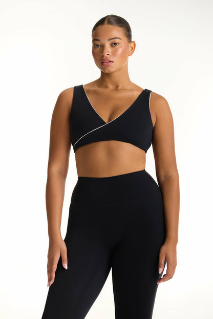 BREATHE 1.0 CONTRAST WRAP BRA - ORCA | SET ACTIVE Classic