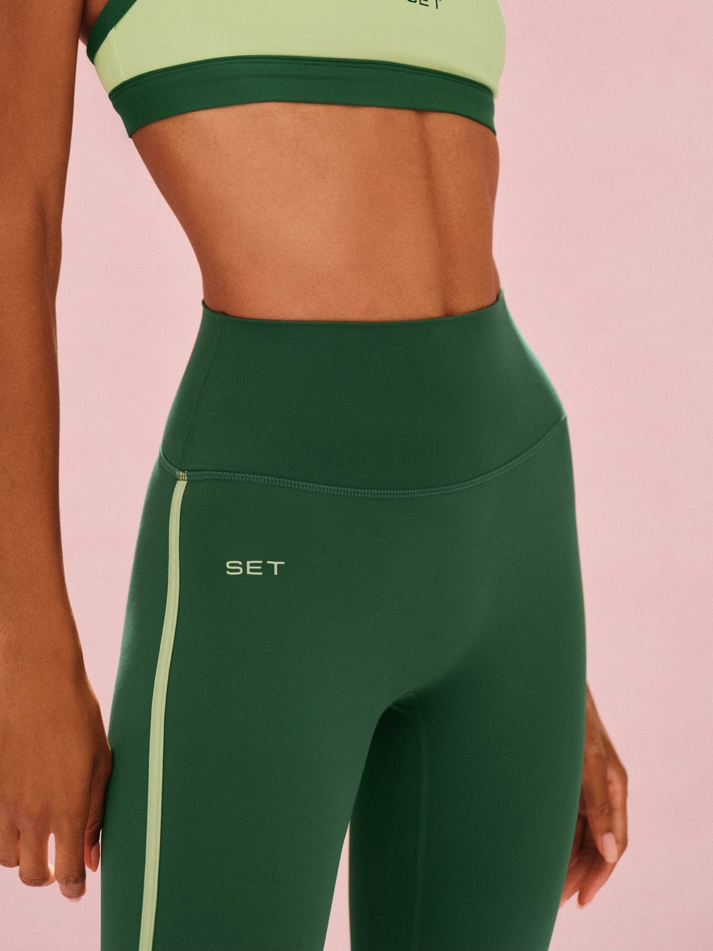 SPORTBODY® SPORTY STRIPE LEGGINGS - LAWN | SET ACTIVE Trending