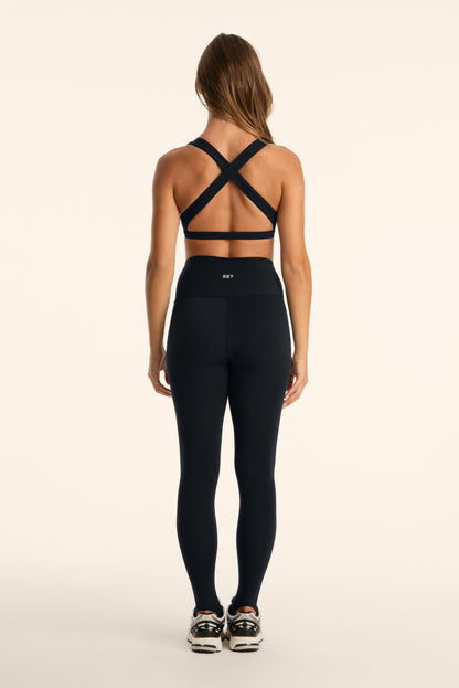 BREATHE 1.0 PARKE STIRRUP LEGGINGS - ONYX | SET ACTIVE Best Seller